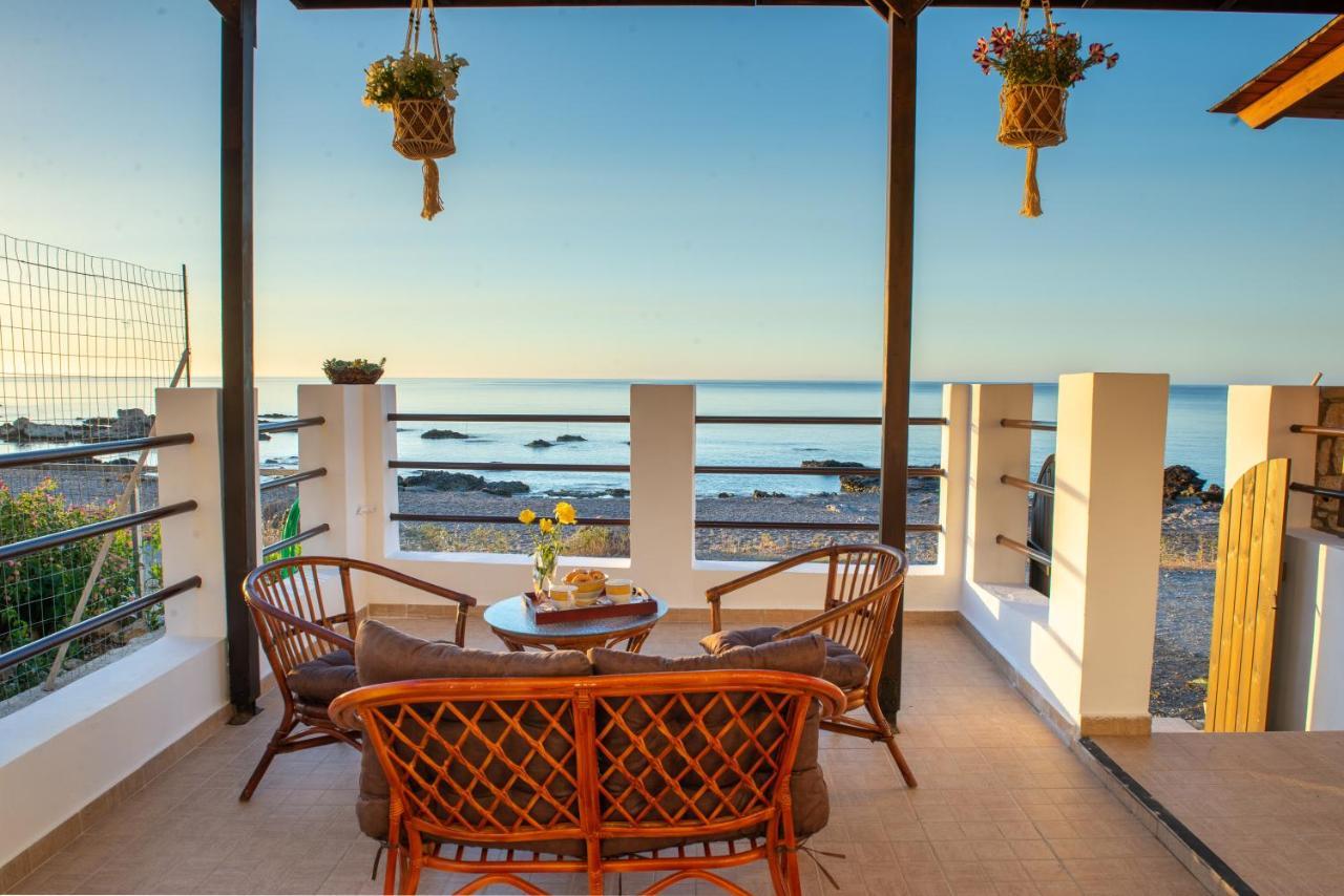 Tsampika'S Beachfront House In Stegna Archangelos  Exterior photo