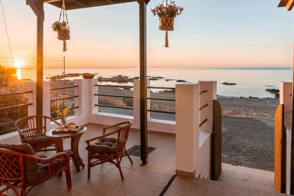 Tsampika'S Beachfront House In Stegna Archangelos  Exterior photo