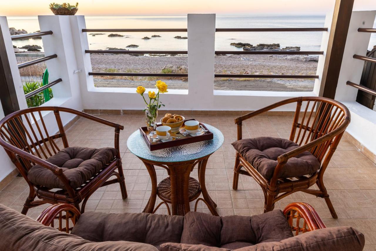 Tsampika'S Beachfront House In Stegna Archangelos  Exterior photo